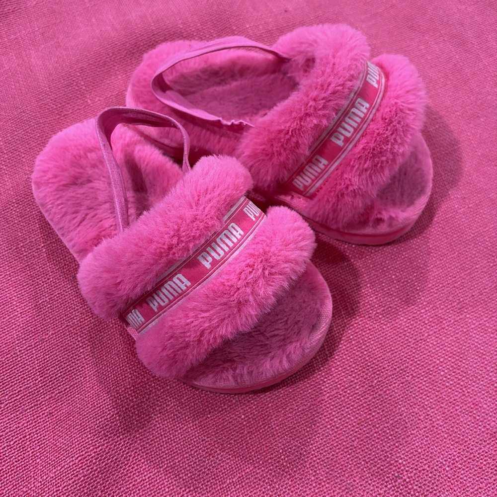 Slippers - Picture 3 of 5